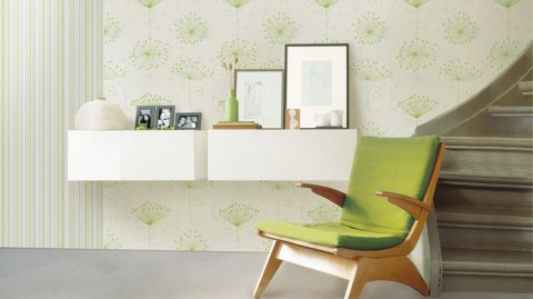 壁纸墙面清洁保养全攻略：发霉、翘边、起泡这样治，多撑5年不花冤枉钱